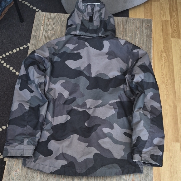 Jacket - Picture 9 of 10